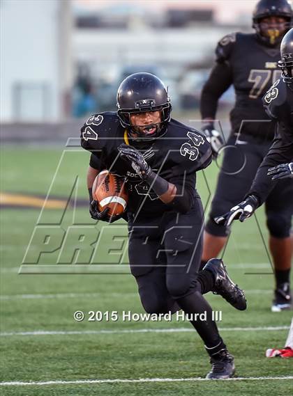 Thumbnail 2 in South Oak Cliff vs. Marshall (UIL 5A Area) photogallery.