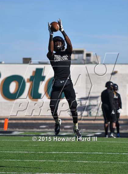 Thumbnail 3 in South Oak Cliff vs. Marshall (UIL 5A Area) photogallery.
