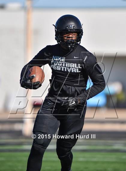 Thumbnail 1 in South Oak Cliff vs. Marshall (UIL 5A Area) photogallery.