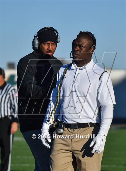 Thumbnail 2 in South Oak Cliff vs. Marshall (UIL 5A Area) photogallery.