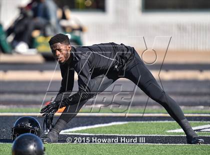 Thumbnail 3 in South Oak Cliff vs. Marshall (UIL 5A Area) photogallery.