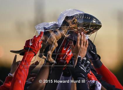 Thumbnail 1 in South Oak Cliff vs. Marshall (UIL 5A Area) photogallery.