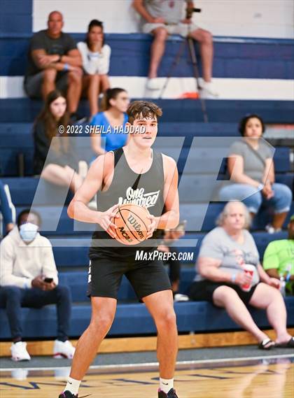 Thumbnail 1 in East Lake vs Largo (The Hoop Vibe) photogallery.