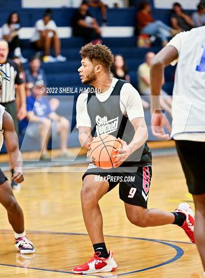Thumbnail 1 in East Lake vs Largo (The Hoop Vibe) photogallery.