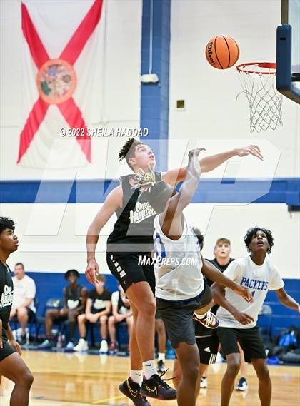 Thumbnail 2 in East Lake vs Largo (The Hoop Vibe) photogallery.