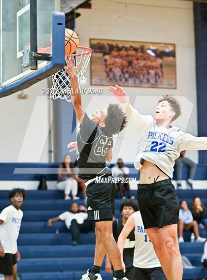 Thumbnail 3 in East Lake vs Largo (The Hoop Vibe) photogallery.