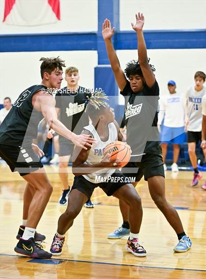 Thumbnail 2 in East Lake vs Largo (The Hoop Vibe) photogallery.