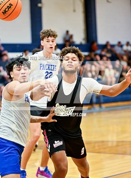 Thumbnail 1 in East Lake vs Largo (The Hoop Vibe) photogallery.