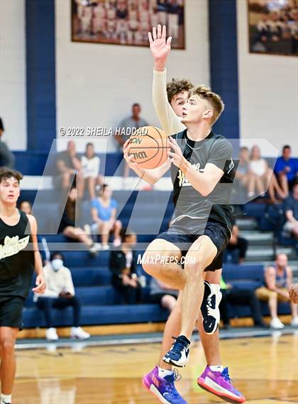 Thumbnail 1 in East Lake vs Largo (The Hoop Vibe) photogallery.