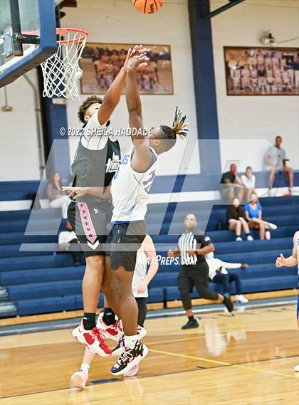 Thumbnail 1 in East Lake vs Largo (The Hoop Vibe) photogallery.