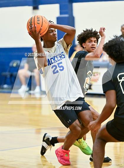 Thumbnail 2 in East Lake vs Largo (The Hoop Vibe) photogallery.