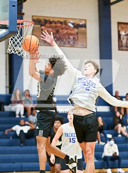 Thumbnail 1 in East Lake vs Largo (The Hoop Vibe) photogallery.
