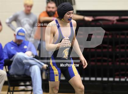 Thumbnail 3 in UIL 4A/5A Regional Wrestling Championships photogallery.