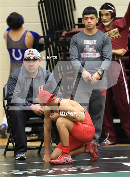 Thumbnail 2 in UIL 4A/5A Regional Wrestling Championships photogallery.