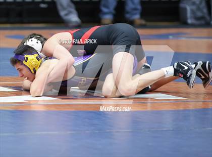 Thumbnail 1 in UIL 4A/5A Regional Wrestling Championships photogallery.