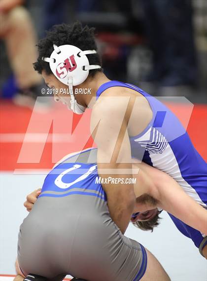 Thumbnail 3 in UIL 4A/5A Regional Wrestling Championships photogallery.