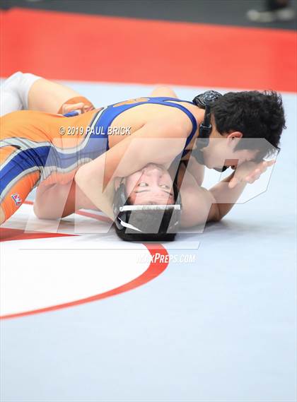 Thumbnail 1 in UIL 4A/5A Regional Wrestling Championships photogallery.