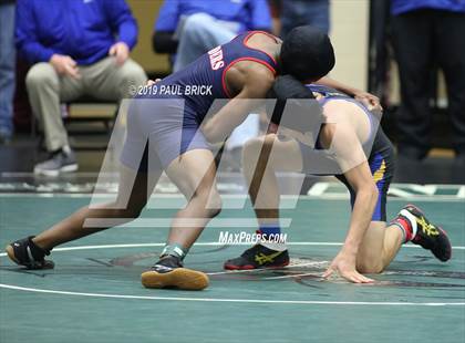 Thumbnail 1 in UIL 4A/5A Regional Wrestling Championships photogallery.