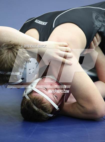 Thumbnail 1 in UIL 4A/5A Regional Wrestling Championships photogallery.