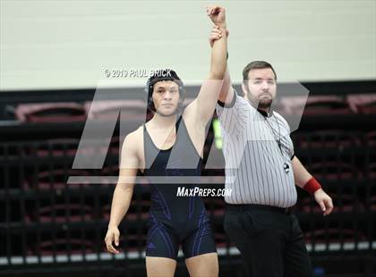 Thumbnail 3 in UIL 4A/5A Regional Wrestling Championships photogallery.