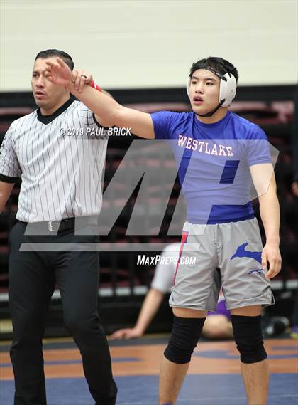 Thumbnail 1 in UIL 4A/5A Regional Wrestling Championships photogallery.