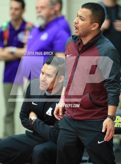 Thumbnail 2 in UIL 4A/5A Regional Wrestling Championships photogallery.