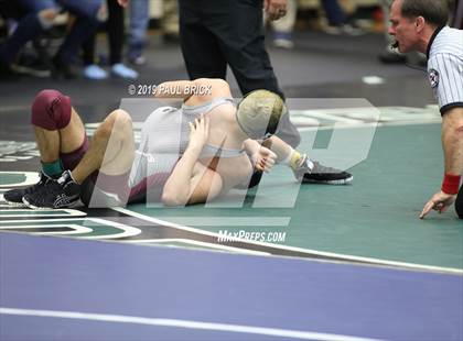 Thumbnail 2 in UIL 4A/5A Regional Wrestling Championships photogallery.