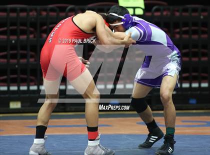 Thumbnail 1 in UIL 4A/5A Regional Wrestling Championships photogallery.