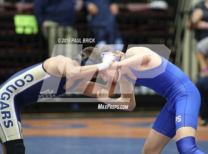 Thumbnail 3 in UIL 4A/5A Regional Wrestling Championships photogallery.