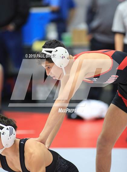 Thumbnail 1 in UIL 4A/5A Regional Wrestling Championships photogallery.