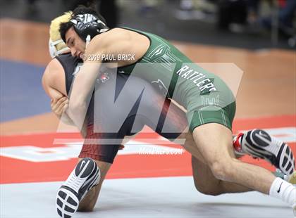 Thumbnail 3 in UIL 4A/5A Regional Wrestling Championships photogallery.