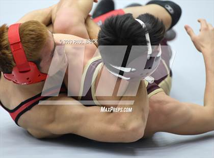 Thumbnail 3 in UIL 4A/5A Regional Wrestling Championships photogallery.