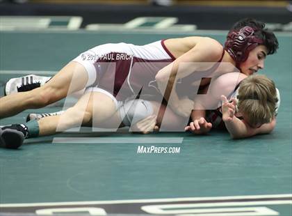Thumbnail 3 in UIL 4A/5A Regional Wrestling Championships photogallery.