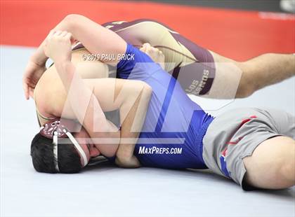 Thumbnail 3 in UIL 4A/5A Regional Wrestling Championships photogallery.