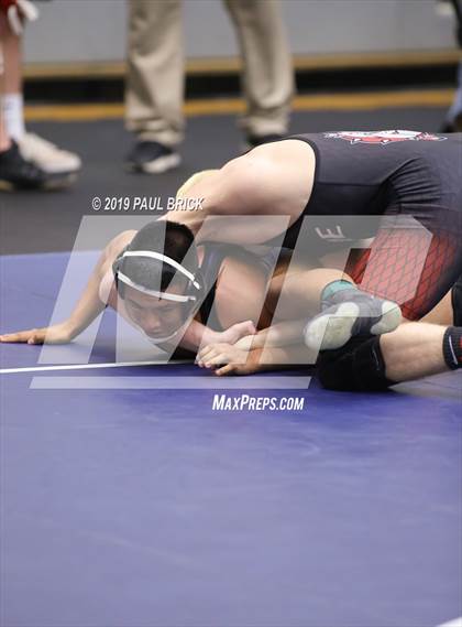 Thumbnail 2 in UIL 4A/5A Regional Wrestling Championships photogallery.