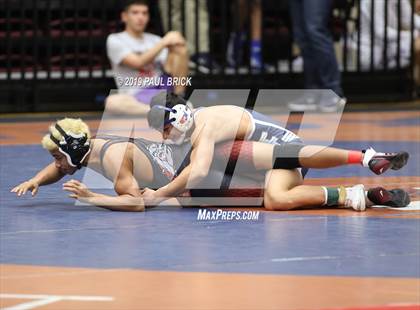 Thumbnail 1 in UIL 4A/5A Regional Wrestling Championships photogallery.