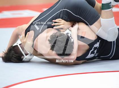 Thumbnail 2 in UIL 4A/5A Regional Wrestling Championships photogallery.