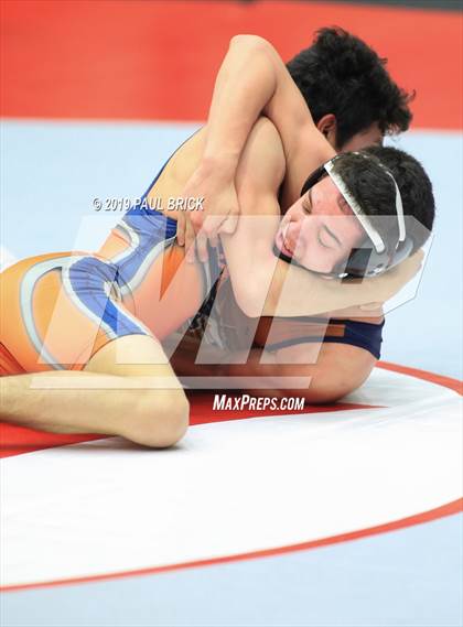 Thumbnail 3 in UIL 4A/5A Regional Wrestling Championships photogallery.