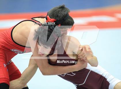 Thumbnail 1 in UIL 4A/5A Regional Wrestling Championships photogallery.