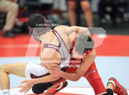 Thumbnail 2 in UIL 4A/5A Regional Wrestling Championships photogallery.