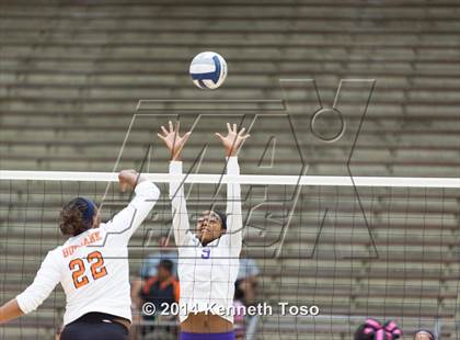 Thumbnail 3 in Burbank @ Brackenridge photogallery.