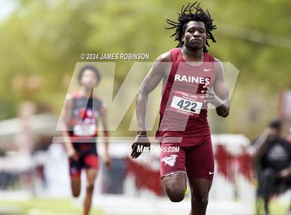 Thumbnail 2 in Lewis James Invitational (200 Meter) photogallery.