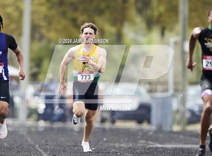 Thumbnail 2 in Lewis James Invitational (200 Meter) photogallery.