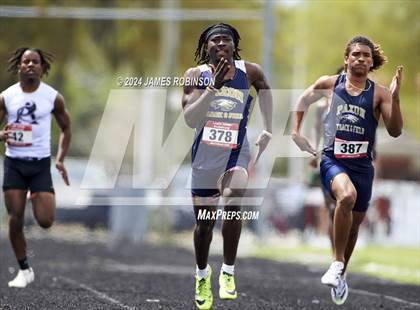 Thumbnail 2 in Lewis James Invitational (200 Meter) photogallery.
