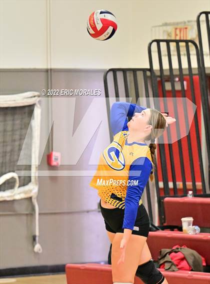 Thumbnail 3 in Grossmont vs El Cajon Valley (Monte Vista Invitational) photogallery.