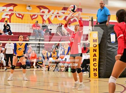 Thumbnail 3 in Grossmont vs El Cajon Valley (Monte Vista Invitational) photogallery.