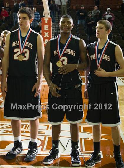Thumbnail 3 in Marcus vs. Fort Bend Travis (UIL 5A State Final) photogallery.