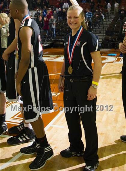 Thumbnail 2 in Marcus vs. Fort Bend Travis (UIL 5A State Final) photogallery.