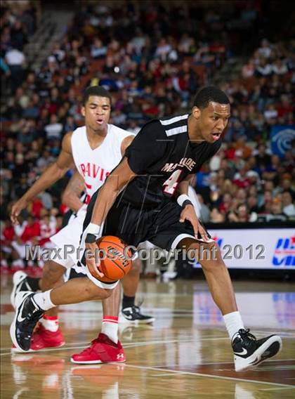 Thumbnail 1 in Marcus vs. Fort Bend Travis (UIL 5A State Final) photogallery.