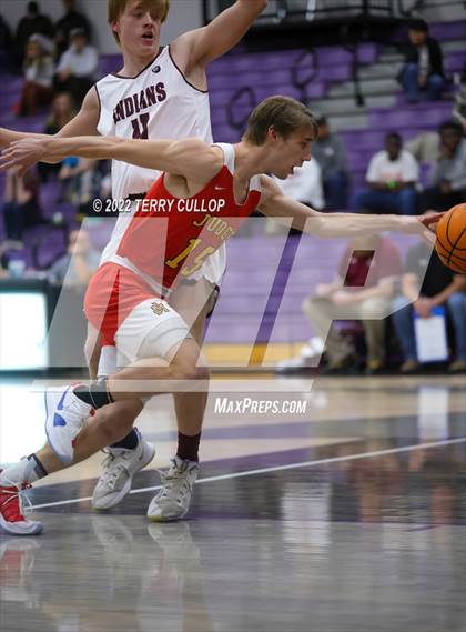 Thumbnail 3 in Judge Memorial vs. Elko (Riverton Holiday Tournament) photogallery.